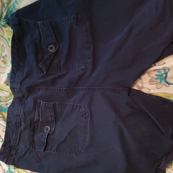 Navy blue shorts - Picture 2 of 3